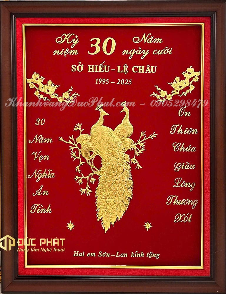 khánh vàng quà tặng 30 năm hôn phối