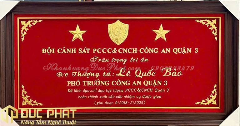 Quà tặng sếp nghỉ hưu chuyển công tác