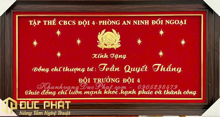 quà tặng tri ân chia tay sếp về hưu