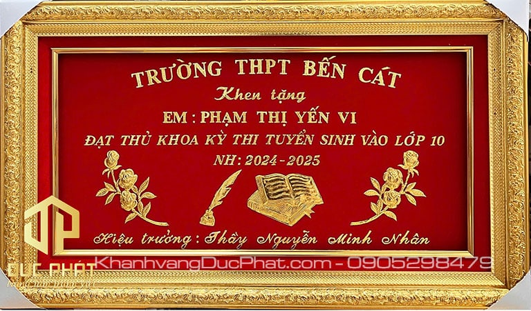 Bảng vàng vinh danh học sinh đỗ thủ khoa