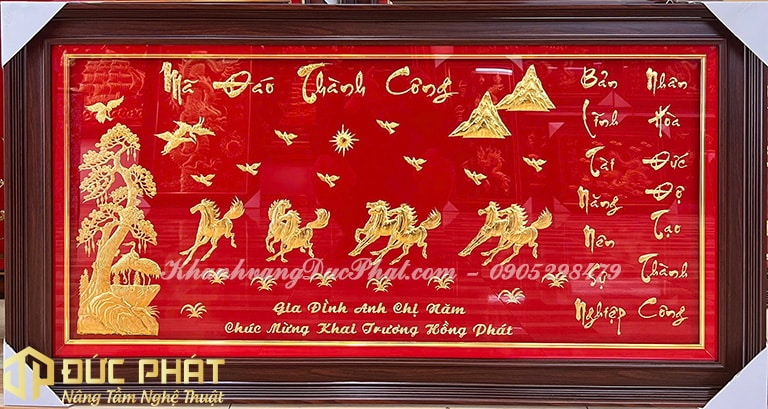 khánh vàng mã đáo thành công tặng khai trương