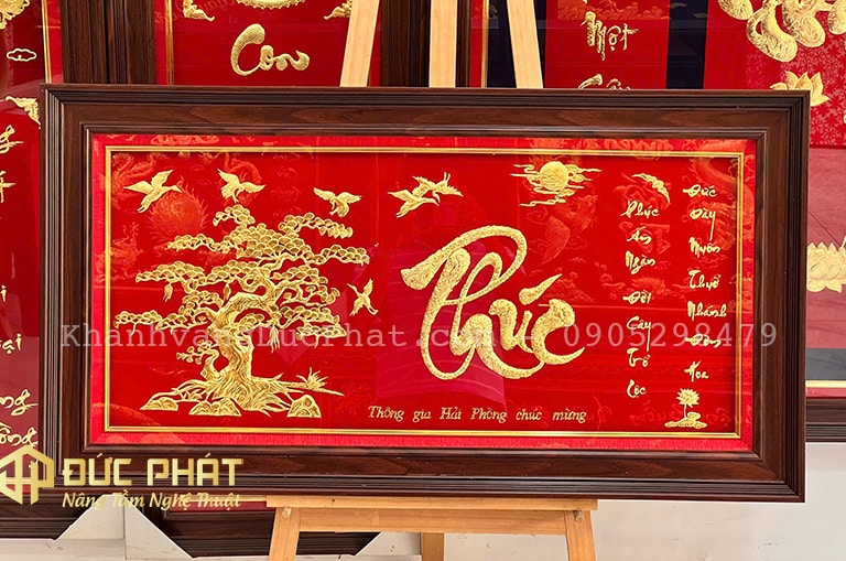 khánh vàng Phúc Đức Trường Tồn