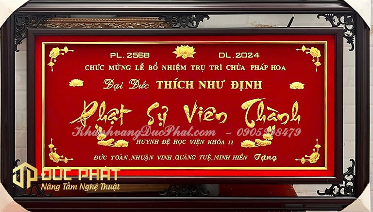 khánh vàng chúc mừng lễ bổ nhiệm trụ trì